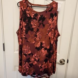NWT Rose Floral Livi Lane Bryant Tank Top